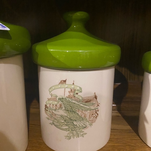 Vintage Holiday Designs USA Olive Green lid. Eagle and american eagle Canisters - Picture 3 of 6